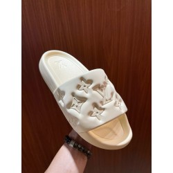 루이비통 Louis Vuitton Waterfront 슬리퍼