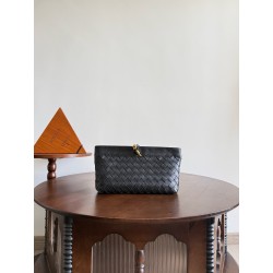 보테가베네타 Bottega Veneta 876344 Andiamo Boat Pouch 31cm