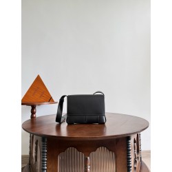 보테가베네타 Bottega Veneta 867404 Angolo Messenger 21cm