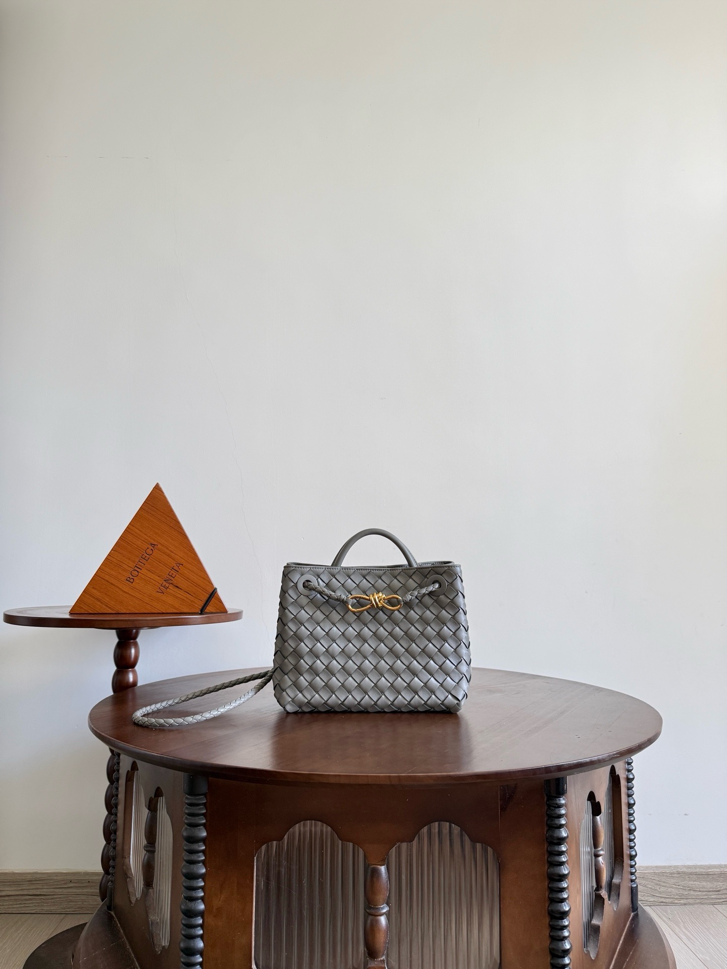 보테가 베네타 Bottega Veneta 743568 Andiamo 25cm