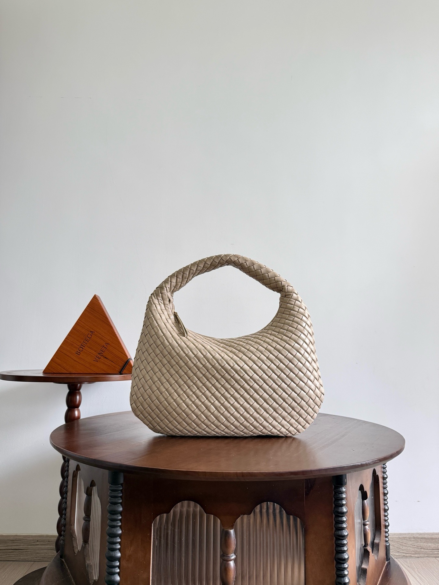 보테가베네타 Bottega Veneta 856737 Veneta 베네타 44cm