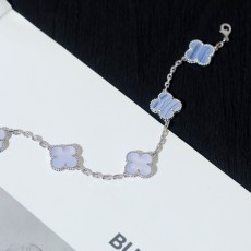 (W) 반 클리프 & 아펠 빈티지 알함브라 브레이슬릿 5 모티프 화이트 골드 칼세도니 VCARD34700