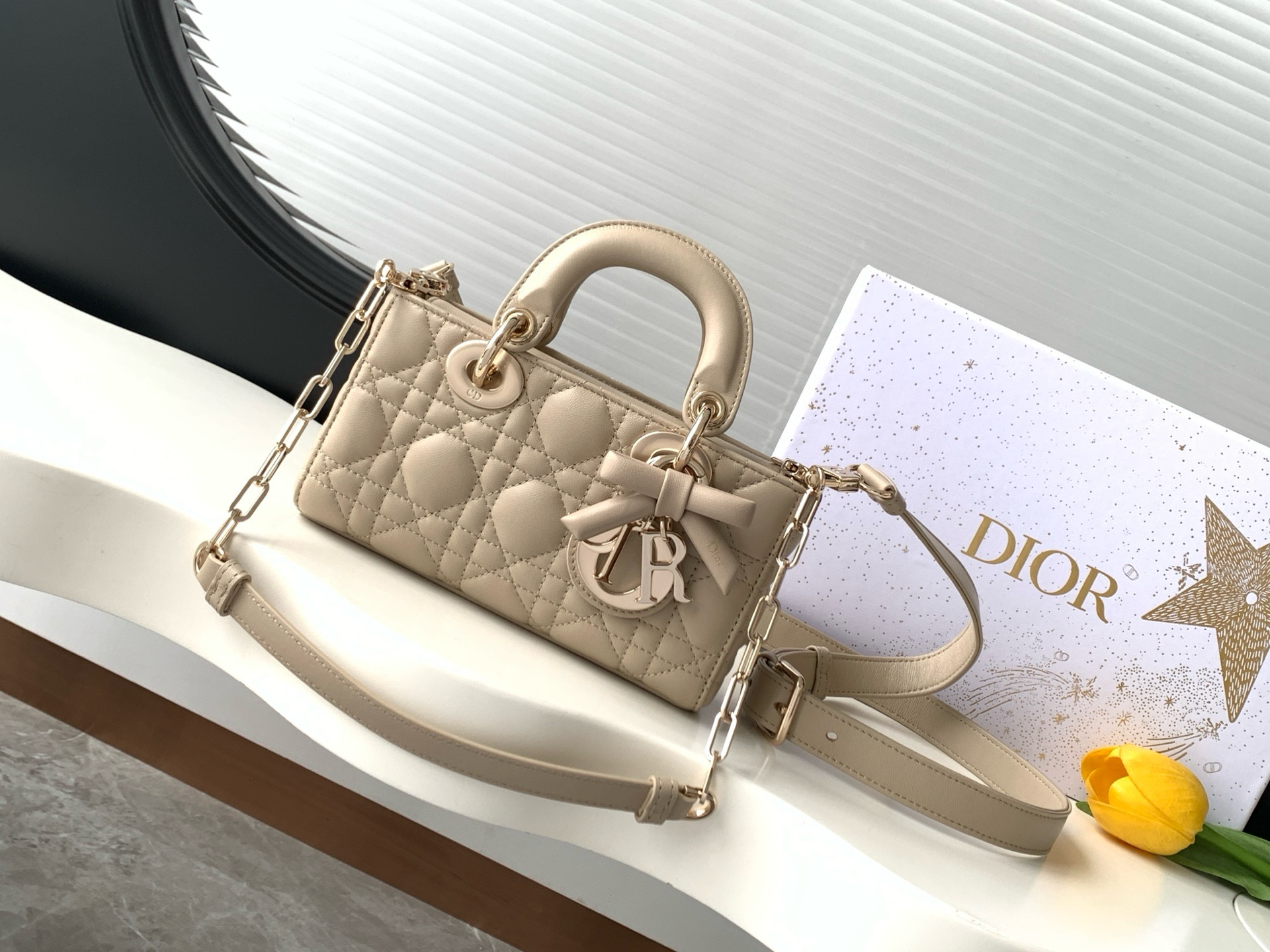 디올 Dior Mini Lady D-Joy Bag Apricot 19cm