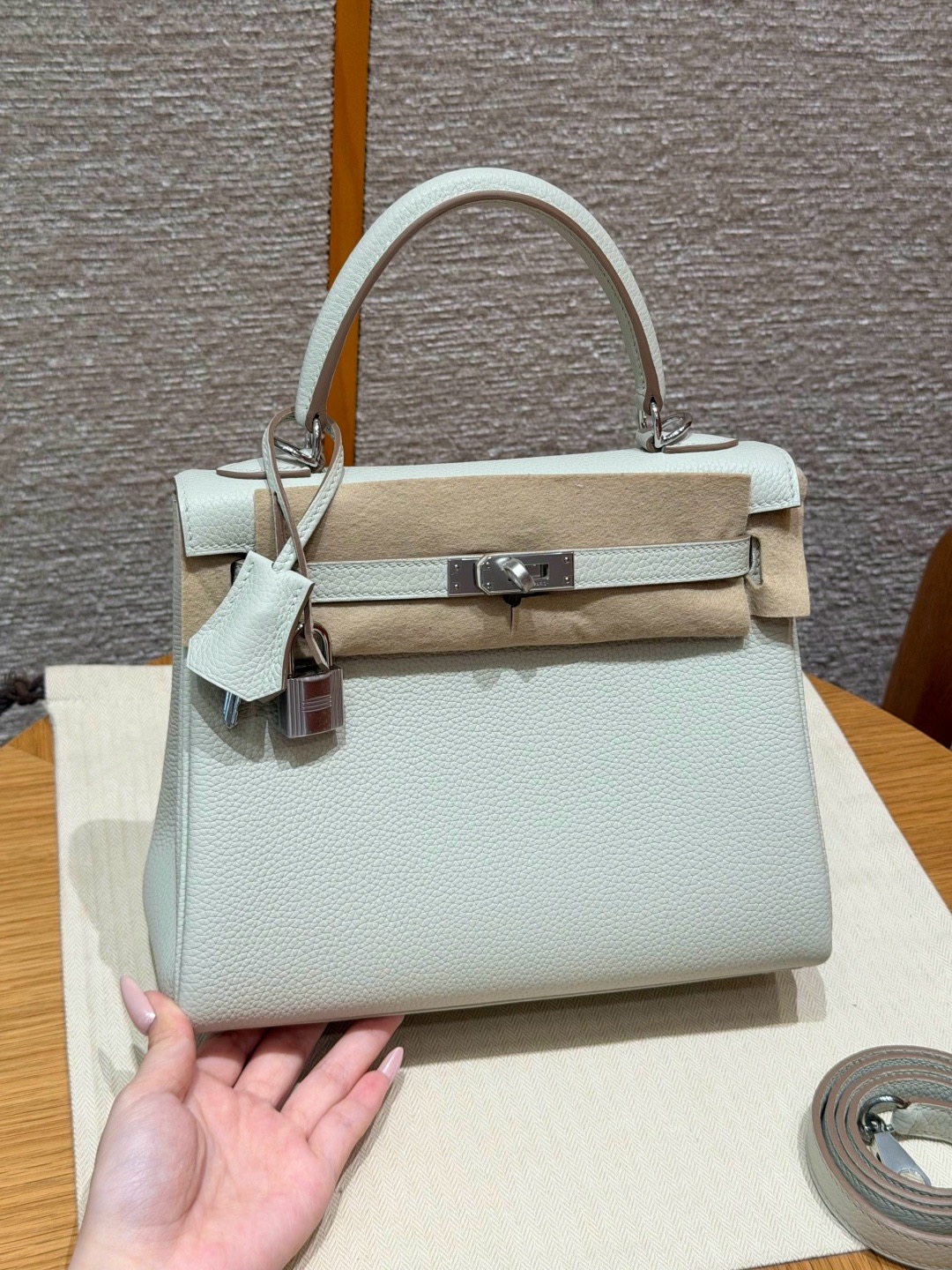 에르메스 Hermes Kelly 25cm Togo M4 Girs pale/silver