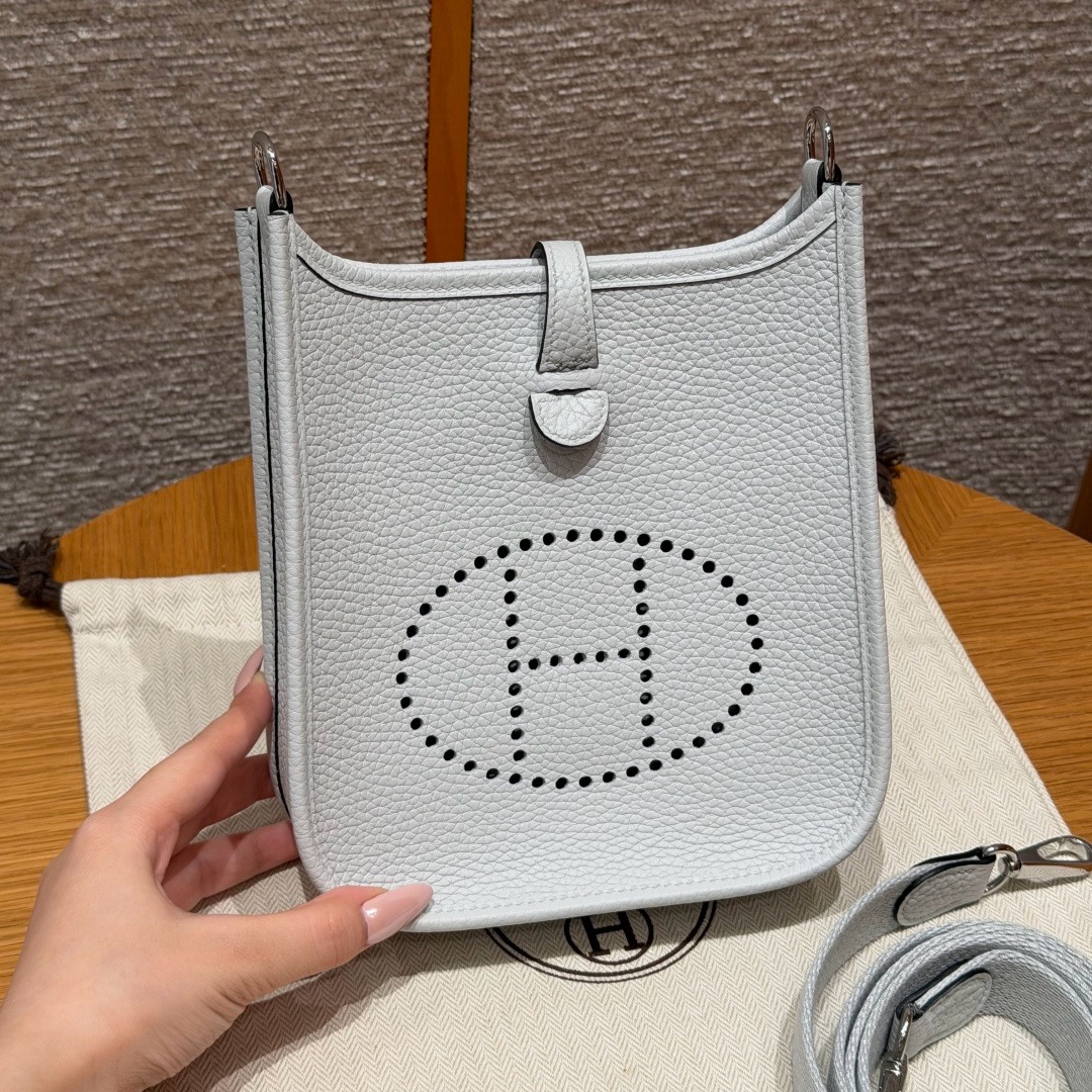 에르메스 Hermes Mini Evelyne 16cm clemence N4 Gris Platine/silver