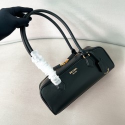프라다 Prada 1BB170 Medium leather top-handle bag Black 28cm
