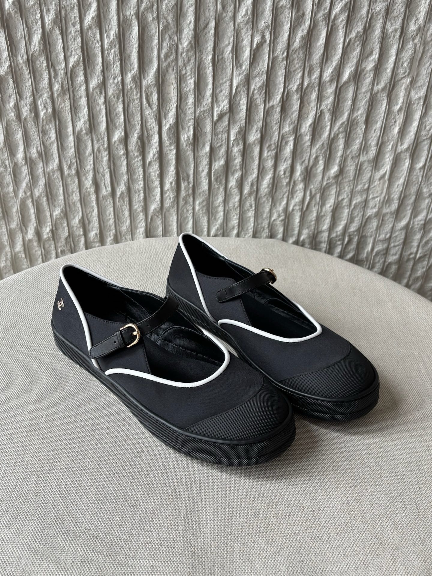 샤넬 CHANEL 26M G47139 Coco Beach 메리제인 Black