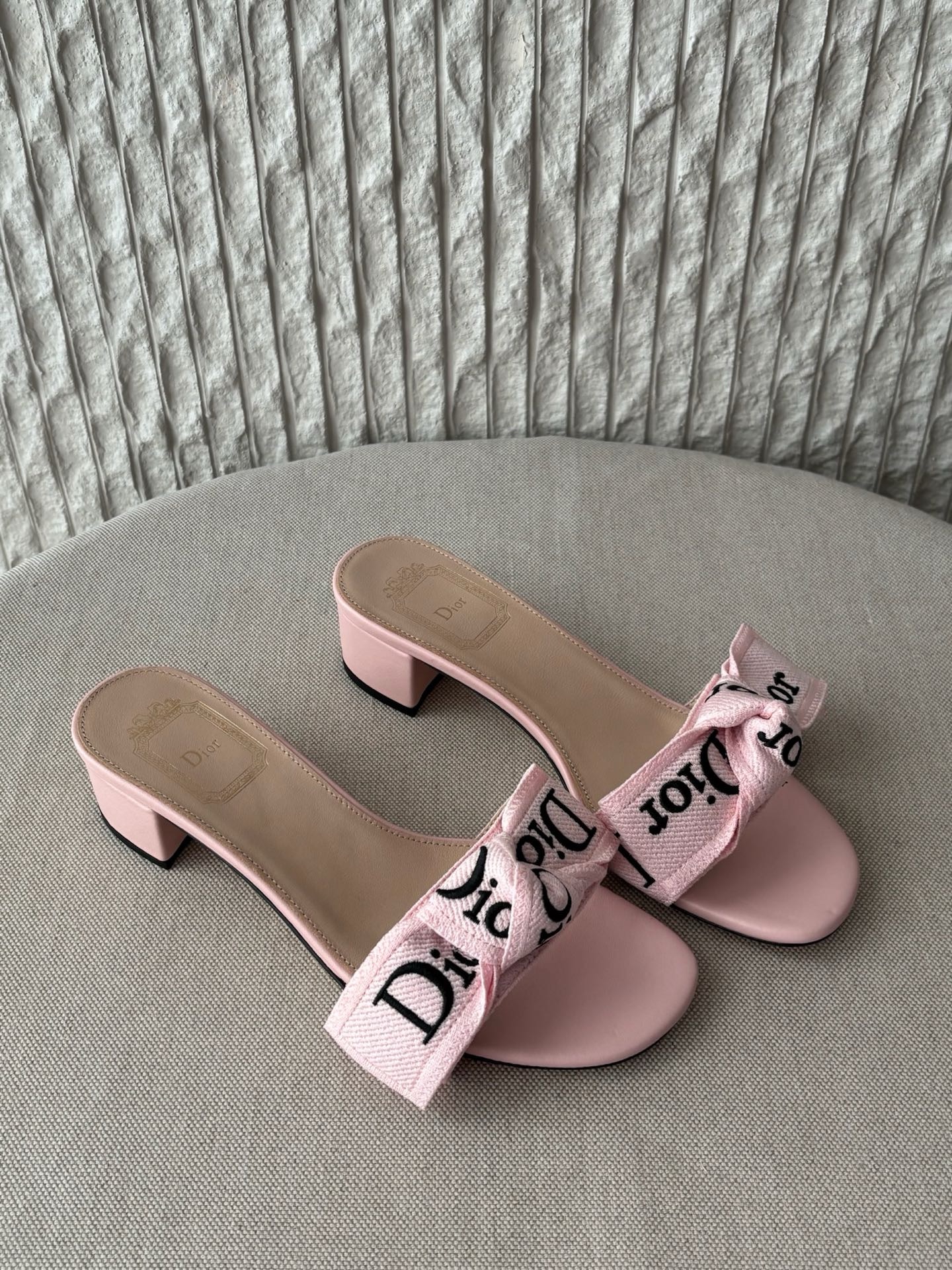디올 Dior J'Adior 자디올 힐 슬라이드 Pink