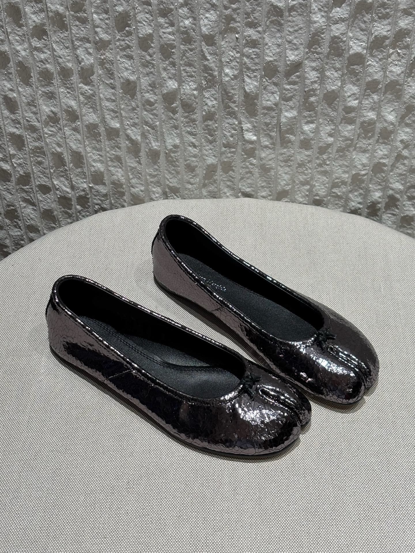 발렌시아가 Maison Margiela Tabi 플랫