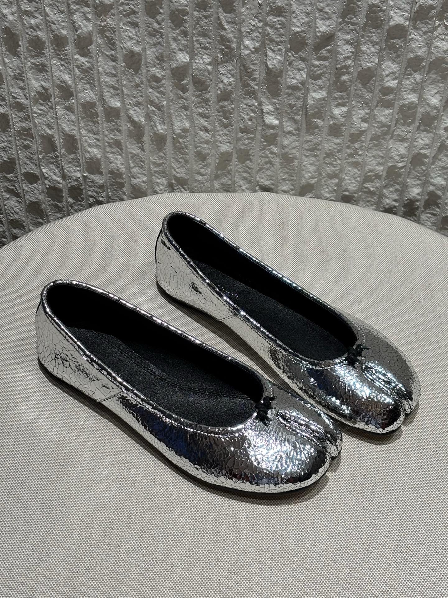 발렌시아가 Maison Margiela Tabi 플랫