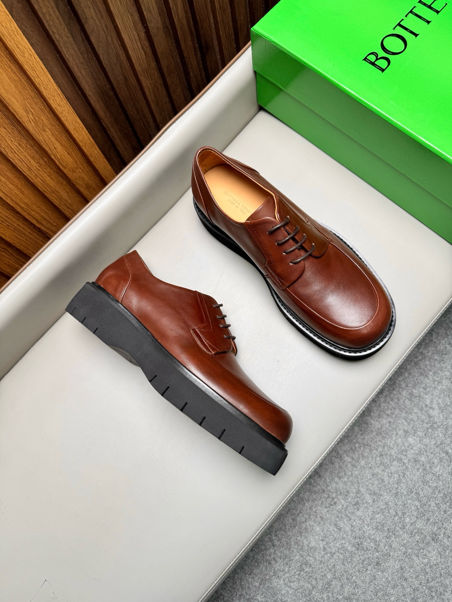 보테가 베네타 Bottega Veneta 구두
