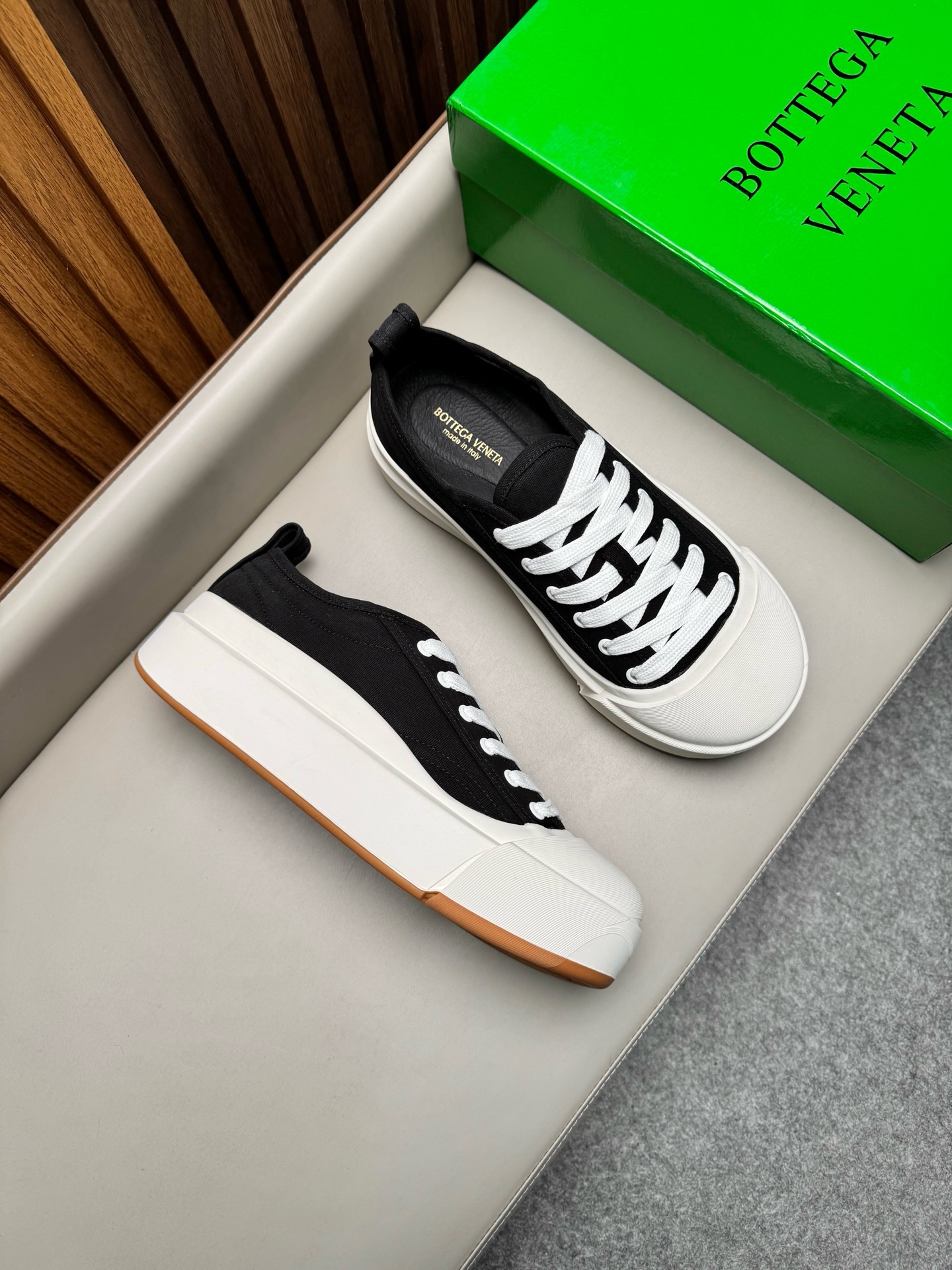 보테가 베네타 Bottega Veneta Vulcan 스니커즈