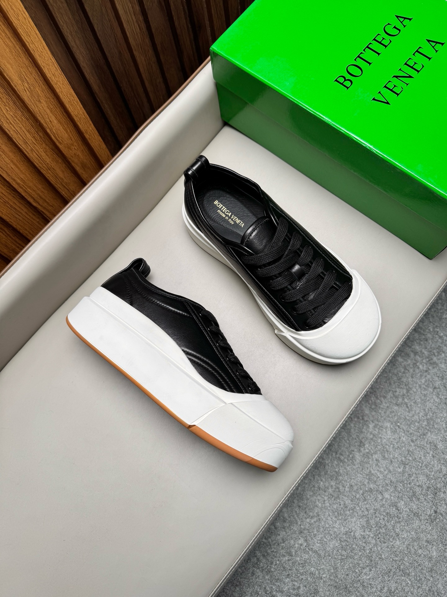 보테가 베네타 Bottega Veneta Vulcan 스니커즈