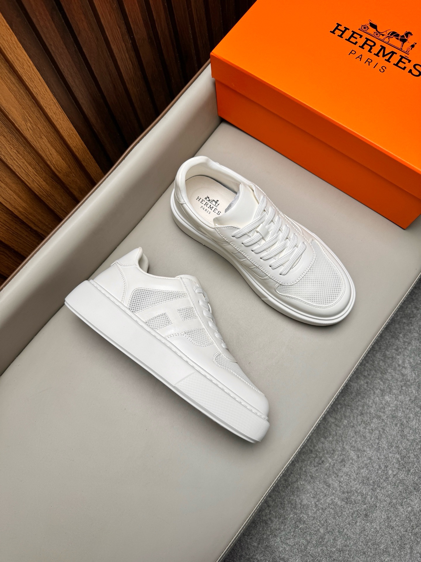 에르메스 Hermes 스니커즈