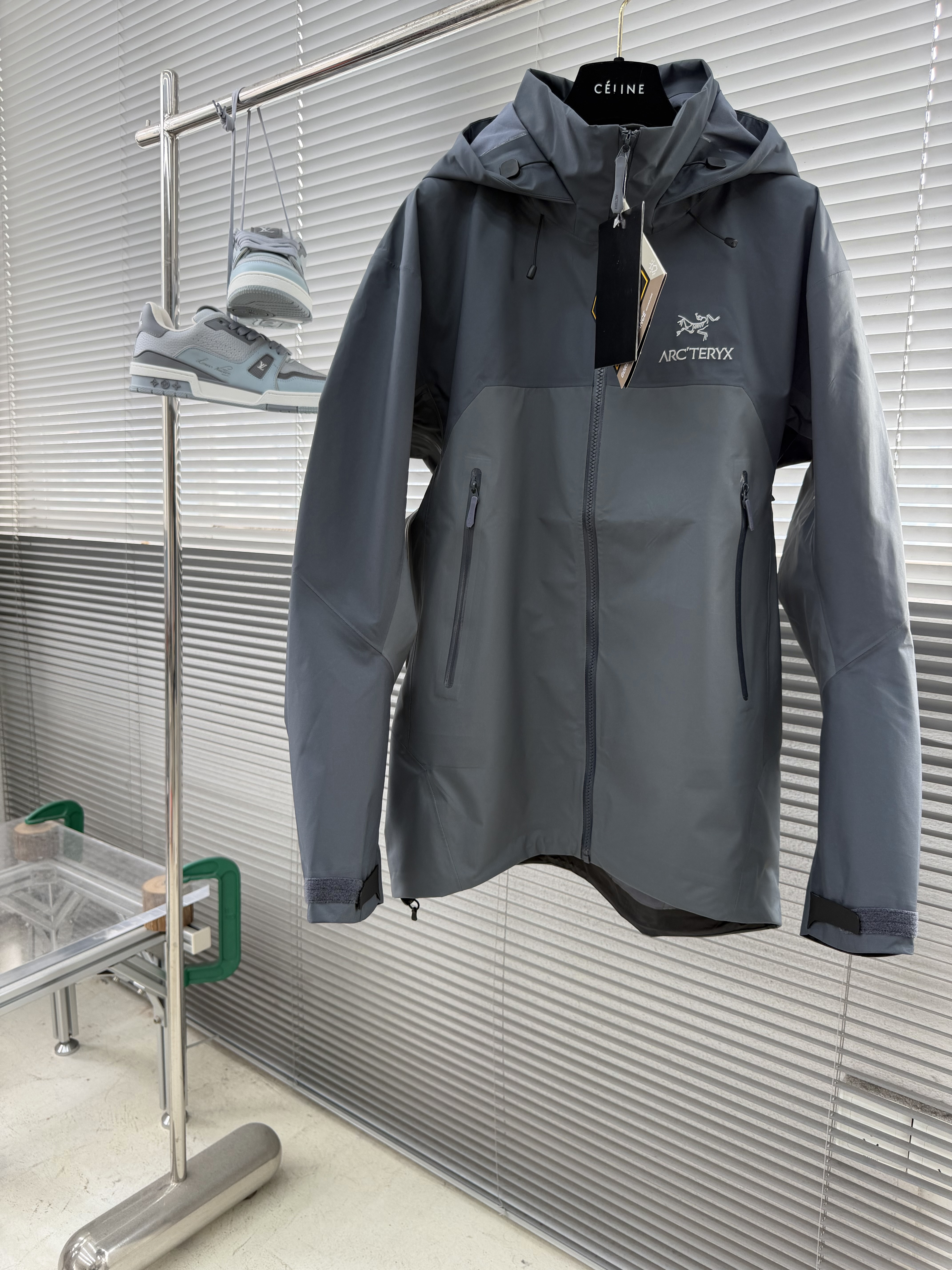 아크테릭스 ARC'TERYX Beta AR 재킷