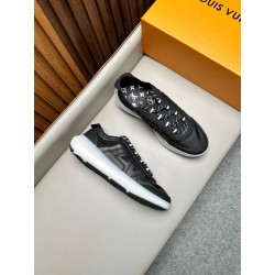 루이비통 Louis Vuitton Sprint 스니커즈 Black