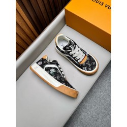 루이비통 Louis Vuitton Tilted 스니커즈