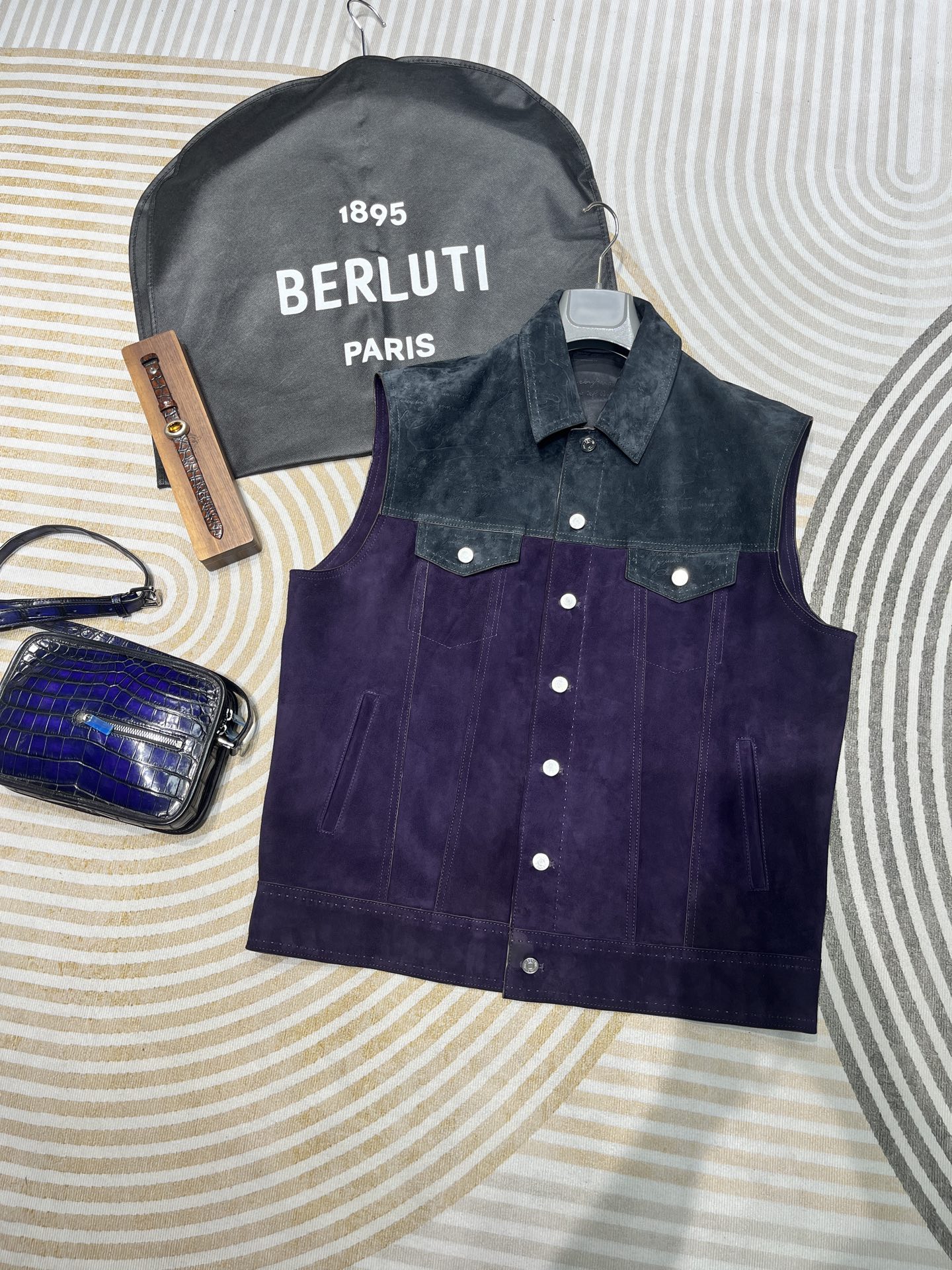 벨루티 BERLUTI 레더 조끼
