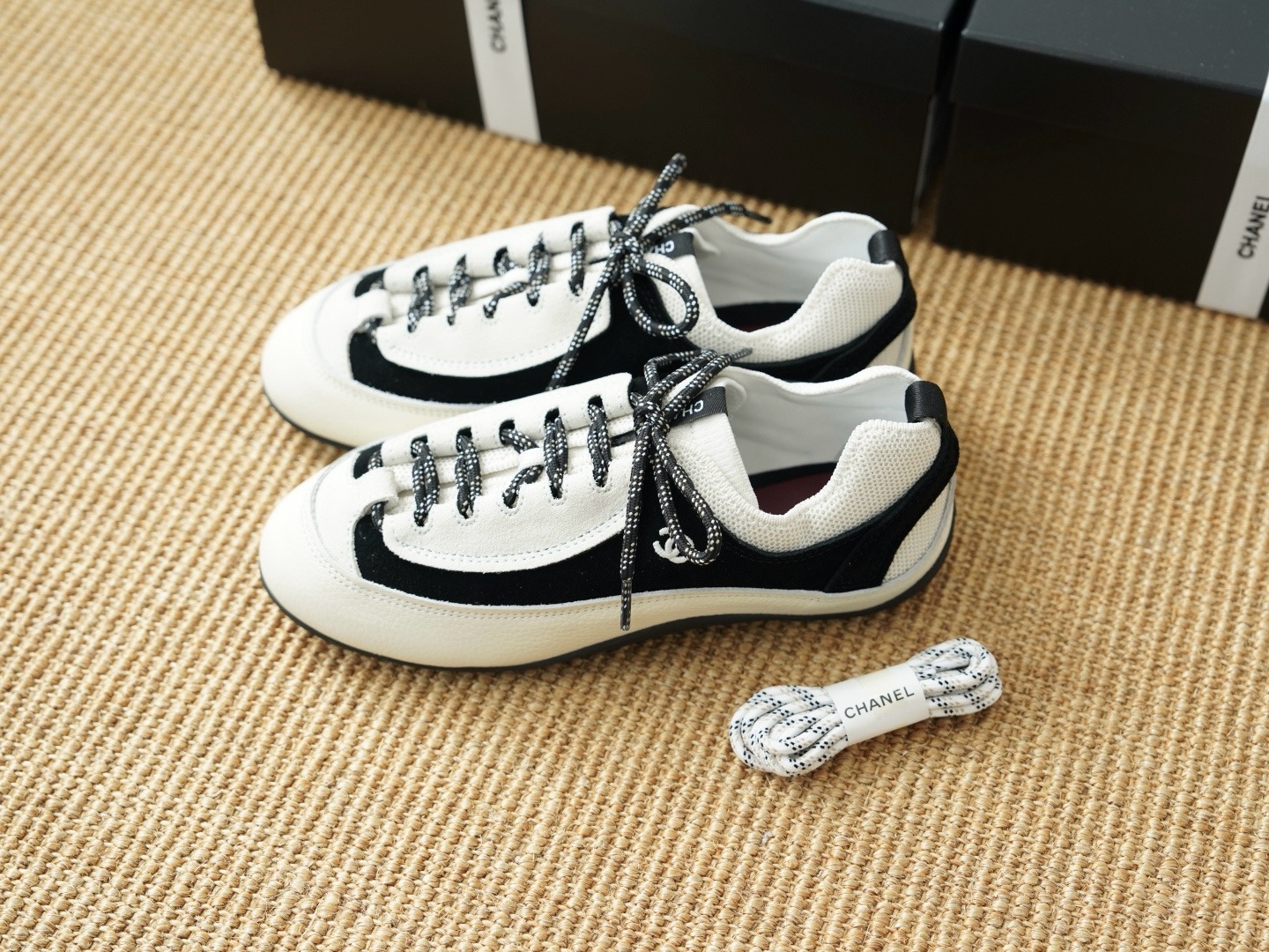 샤넬 CHANEL G47413 스니커즈 White